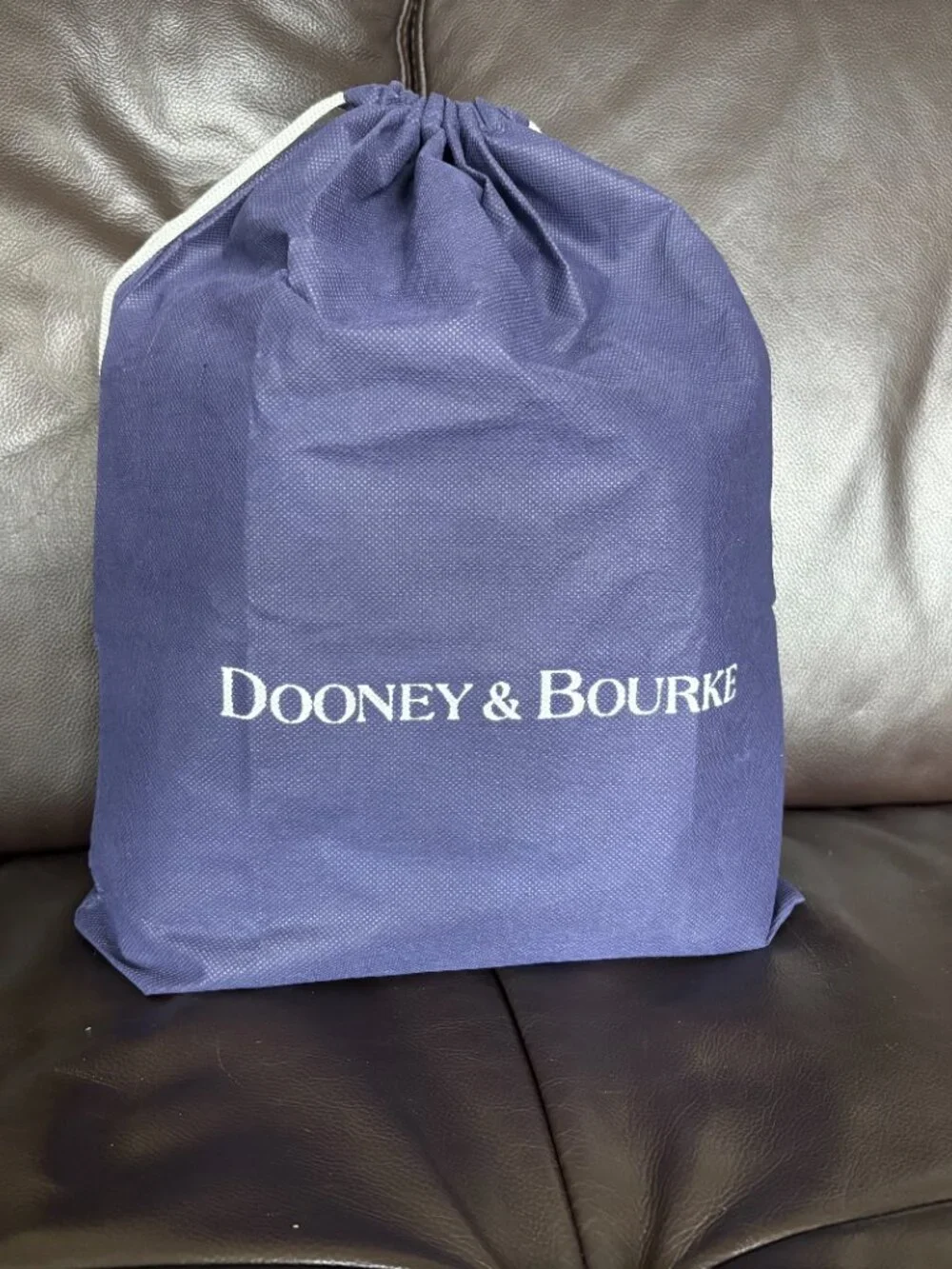 NWT Dooney and Bourke Mini Barlow in Blush, incl strap, registration, dust bag
